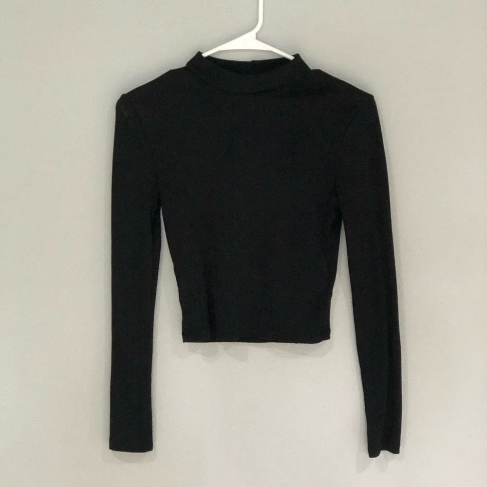 Black Cropped Long Sleeve Shirt ✨